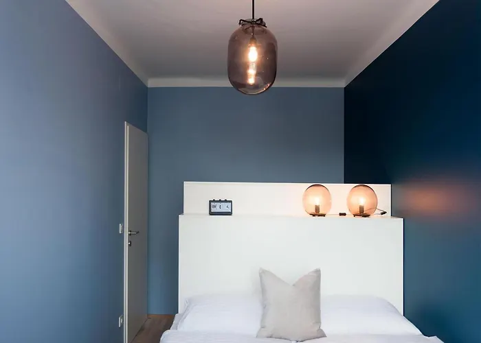 Nicht Weit Von Der Donau *