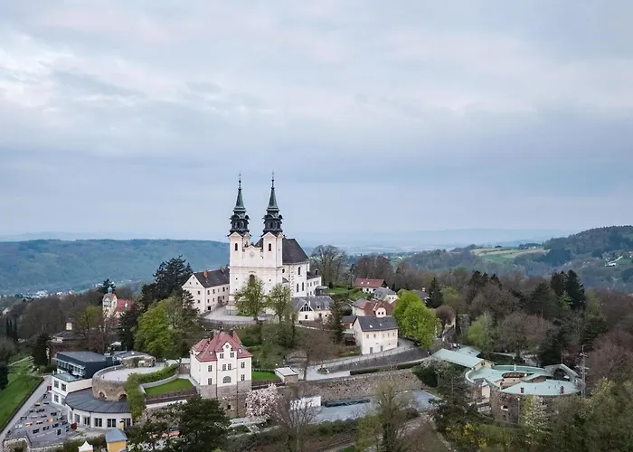 Nicht Weit Von Der Donau *
