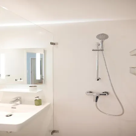 Nicht Weit Von Der Donau * Лінц