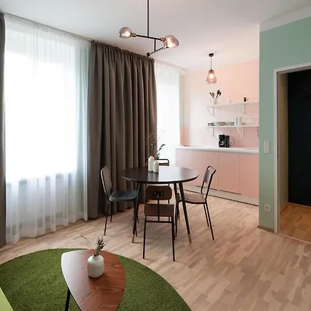 Nicht Weit Von Der Donau Апартаменти Лінц